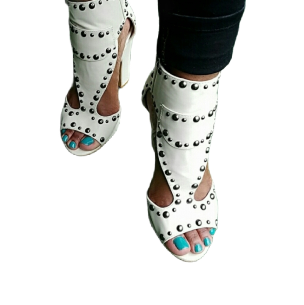 [NEW] C.Label Studded Buckle Gladiator Block Heel Sandals Size 8